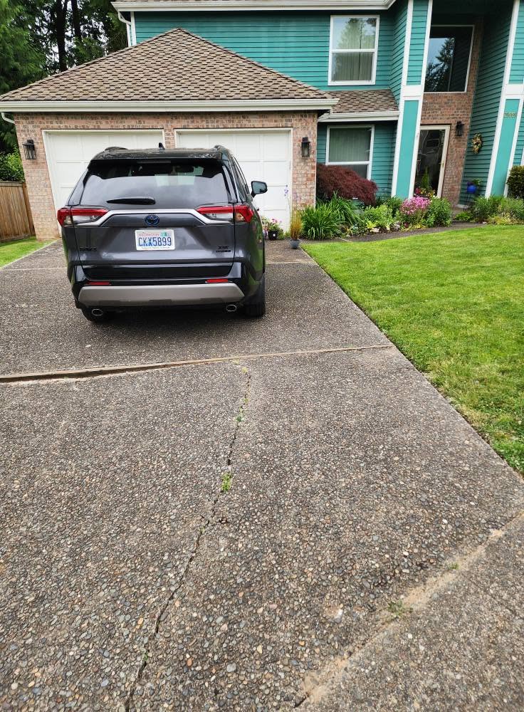 Damaged concrete surface before repair